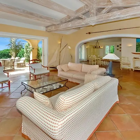 Sleeps 14 Pool Air Con Wifi Vila *