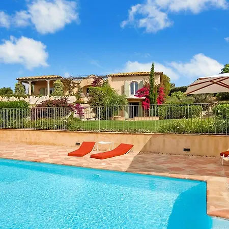 Sleeps 14 Pool Air Con Wifi *