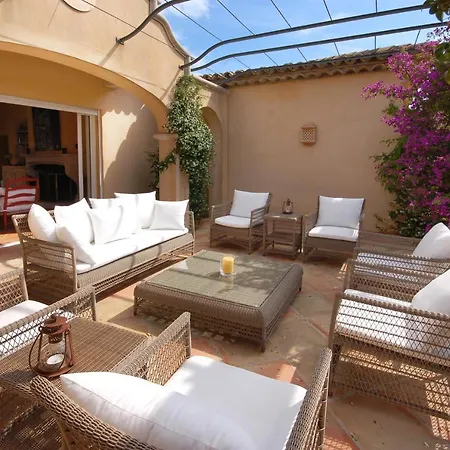 Sleeps 14 Pool Air Con Wifi Ramatuelle